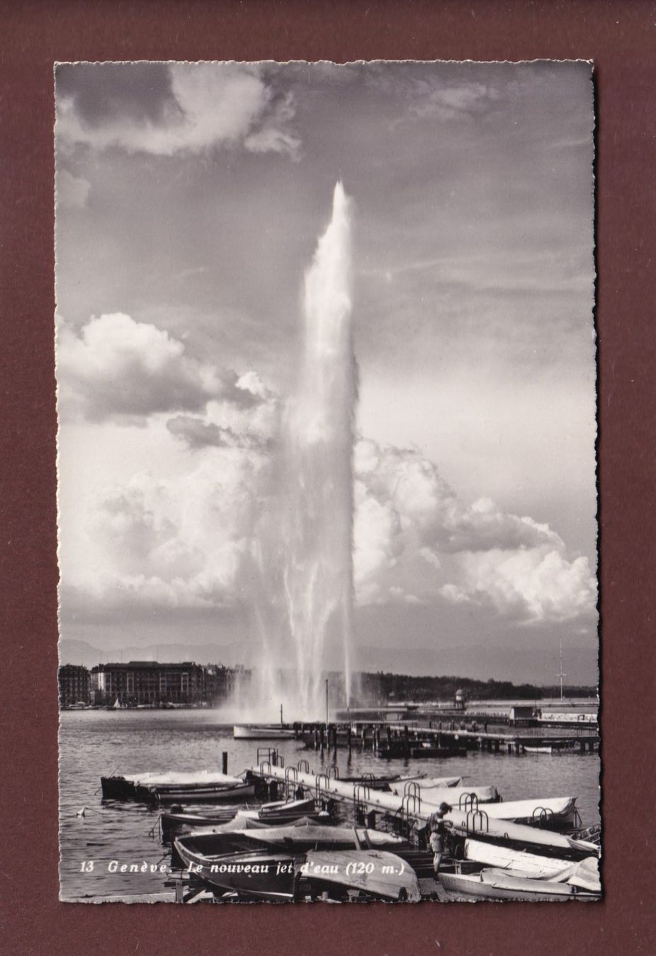 Cartoline postali: GENEVE - Jet d'Eau – Usato da Pully venduto da nicecards