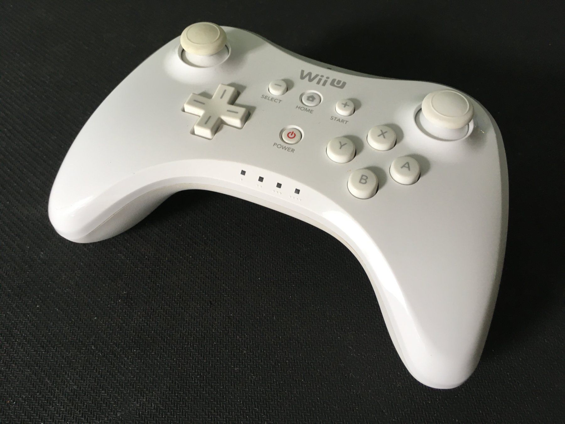 Nintendo Controller: Nintendo Wii U Pro Controller - Weiss – Gebraucht aus St.Gallen von Punktchen01