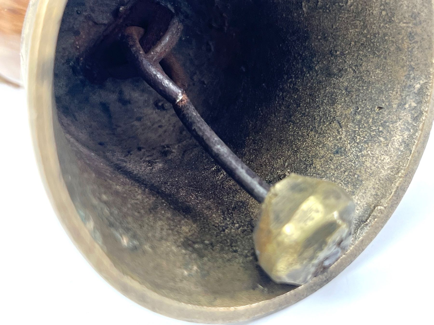 Glocken & Treicheln: Tischglocke Messing mit Horn Griff Antik – Gebraucht aus Zürich von Arche_Brockenhaus 8