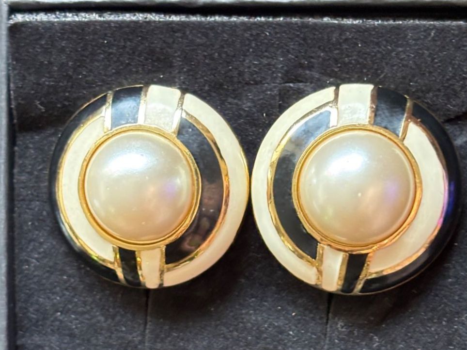 Orecchini pendenti & Orecchini a lobo: Boucles d'oreilles à clip vintage ORENA – Usato da Peseux venduto da CharmeCommerce 2
