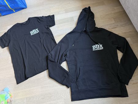 Set Shirt und Hoodie Boxacademy Bern