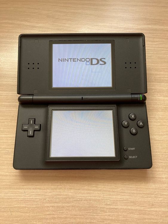 Nintendo DS Lite mit Zubehör | Kaufen auf Ricardo