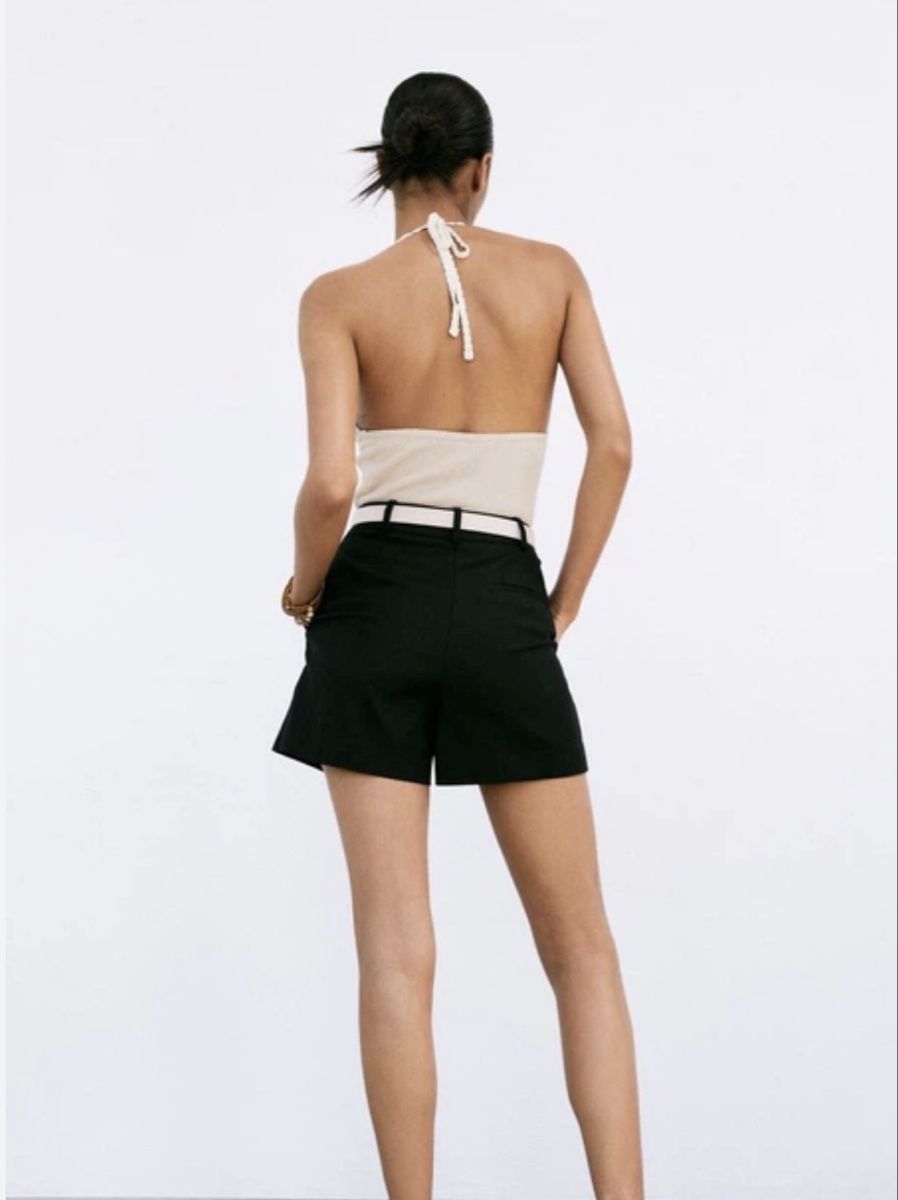 Zara Pantaloni: ZARA Black Shorts Size M NP: 50.- – Nuovo (secondo la descrizione) da Horgen venduto da lme_8kj7 1