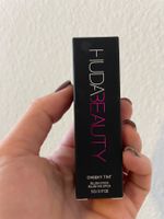 HUDA BEAUTY CHEEKY TINT BLUSH STICK. Farbe Coral Cutie, Neu