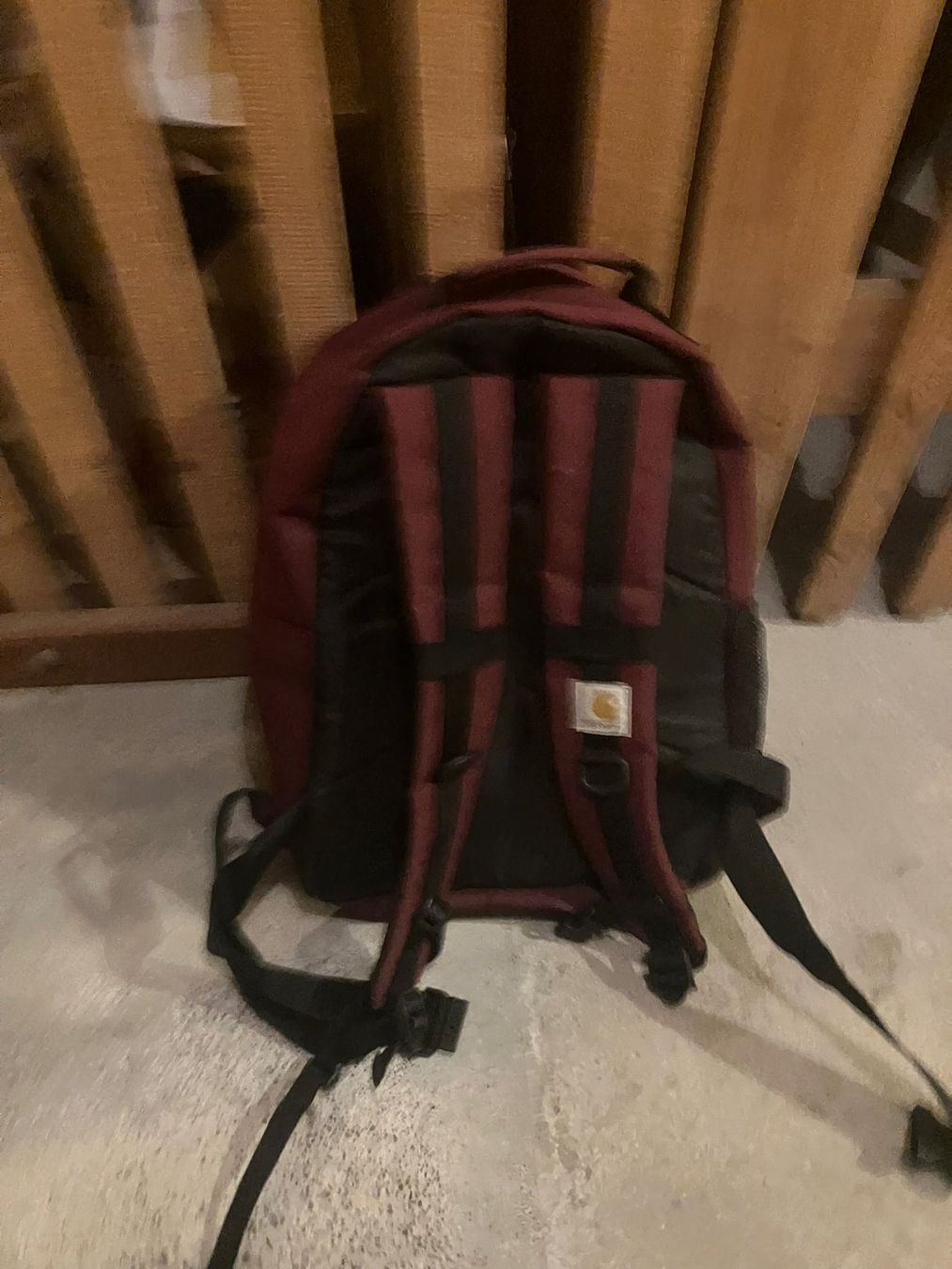 Carhartt Zaini: Carhartt Kickflip Rucksack – Usato da Bern venduto da domibroe 1