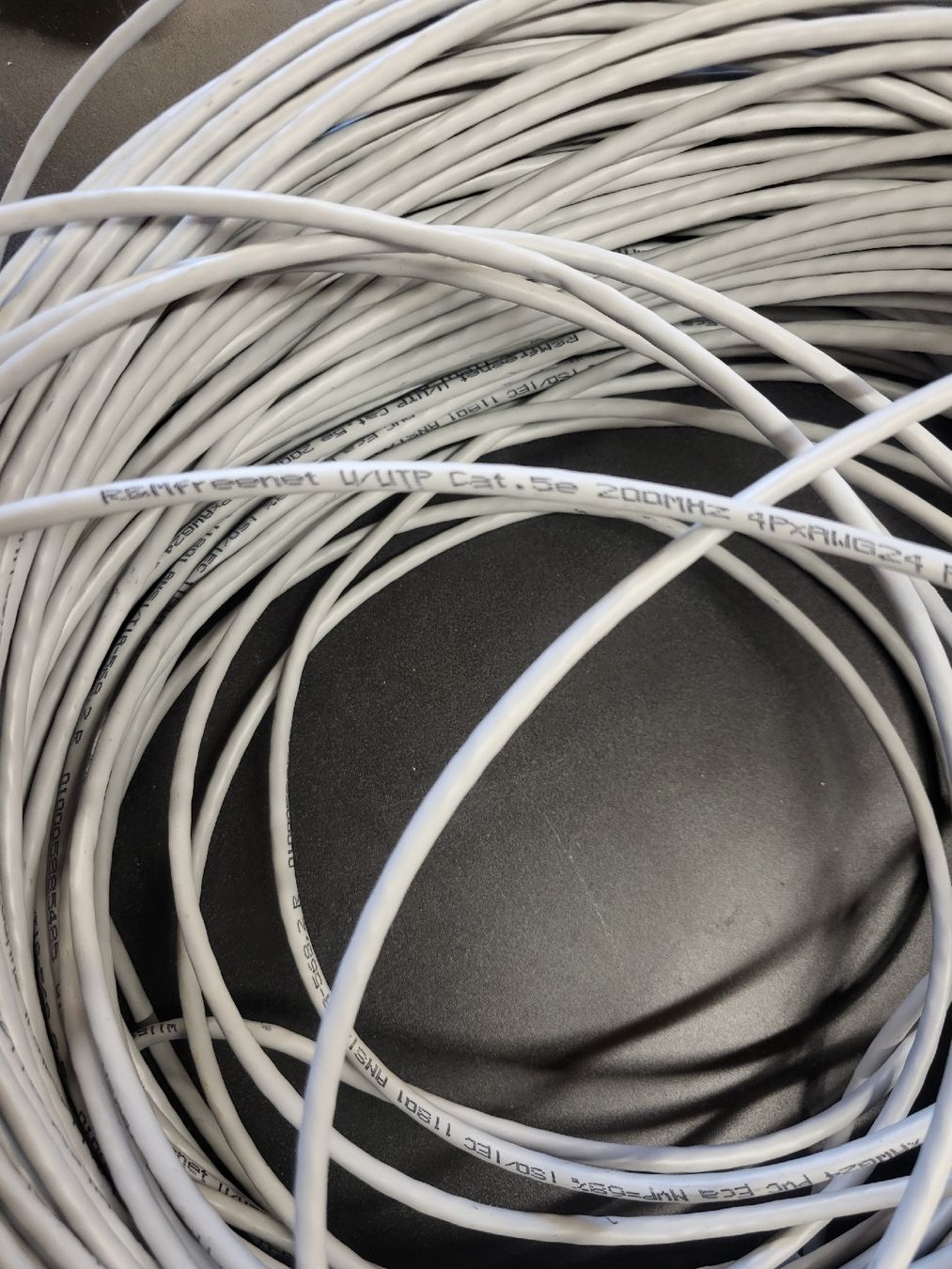 Kabel: 114m Netzwerkkabel Cat.5 – Neu (gemäss Beschreibung) aus Alpnach Dorf von str_jdw2 1