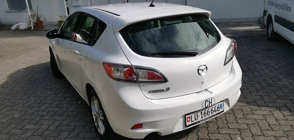 Autos: Mazda 3 Hatchback 1.6 CD Exclusive – Gebraucht aus Langenthal von Goergens10 2