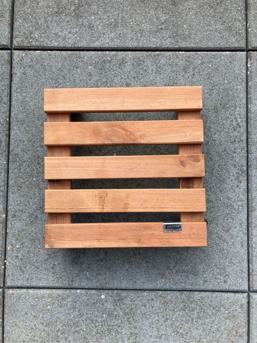 Altro per la casa: Wooden plant stand with wheels – Usato da Wettingen venduto da BAG4478
