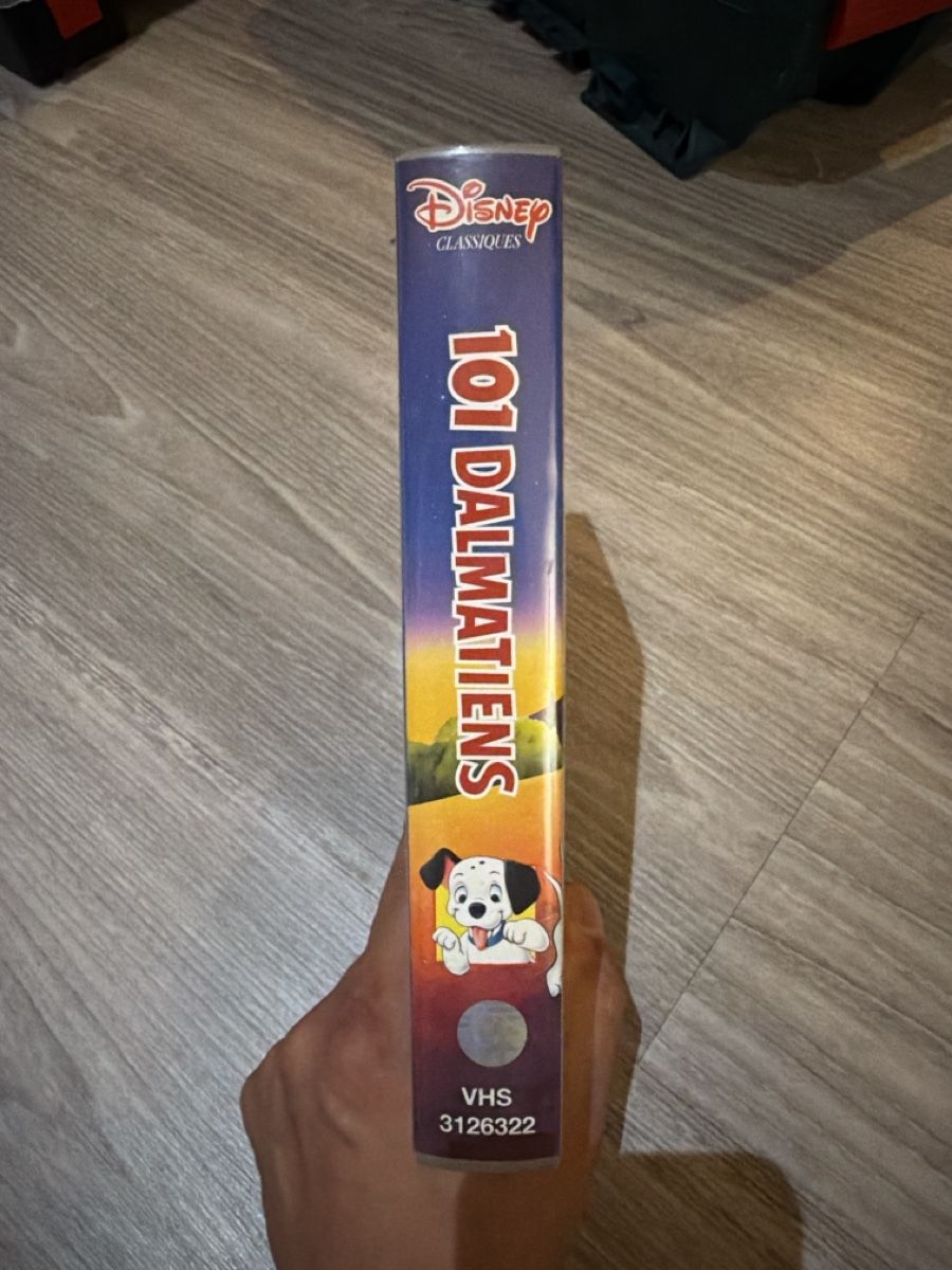 Toutes les VHS: 101 Dalmatiens VHS Disney Classiques parfait etat – D'occasion à Arconciel par WheelH_23 1