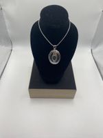 Collier avec pendentif longueur 26cm