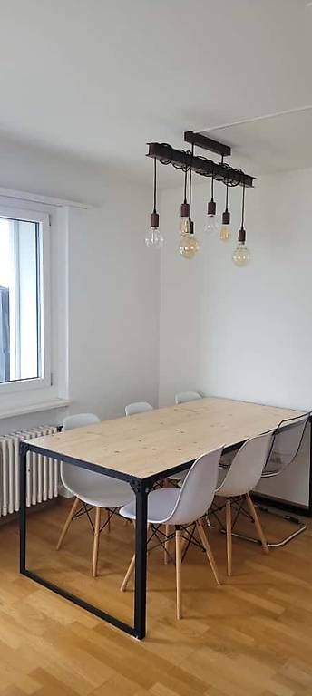 Tische: Esstisch Holz & Metall – Gebraucht aus Kleinandelfingen von Minimalismus