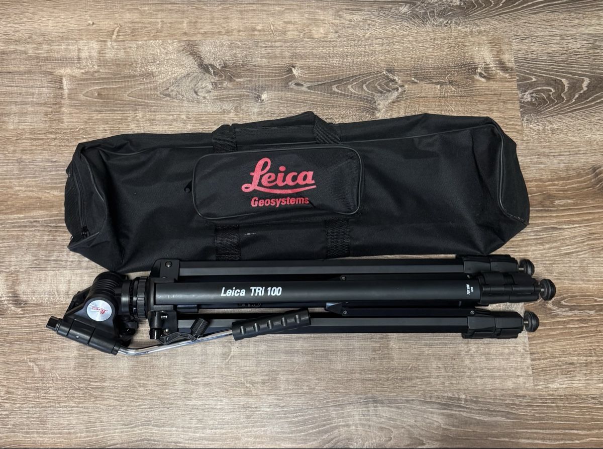 Leica Treppiedi & Teste: Leica TRI 100 Stativ mit Wechselplatte – Usato da Zürich venduto da yab_78rq 1