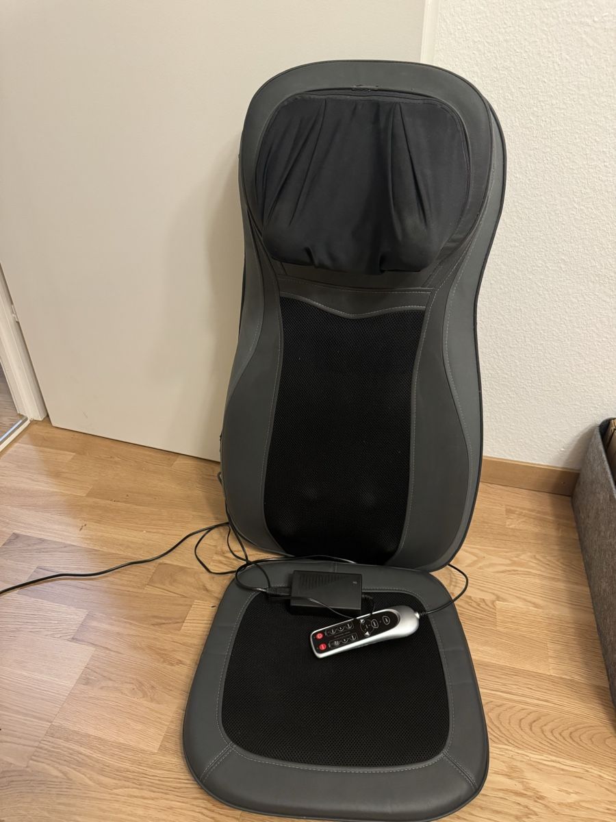 Dispositivi per massaggi: Massageauflage grau mit Gebrauchsspuren am Bezug  – Usato da Flawil venduto da Jorge_Sigg69