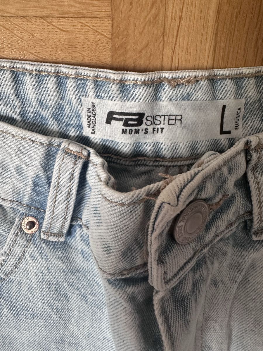 Jeans: Mom Jeans Grösse L – Gebraucht aus Mels von ricoshop 2