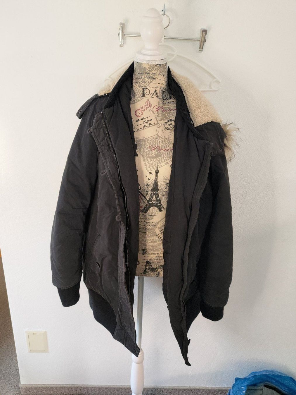 Jacken: Damen Jacke - American Eagle - XL – Gebraucht aus Untervaz von Lyraia 2