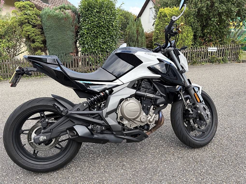 Strasse: CF Moto 650nk ab Service – Gebraucht aus Kölliken von ER-6f