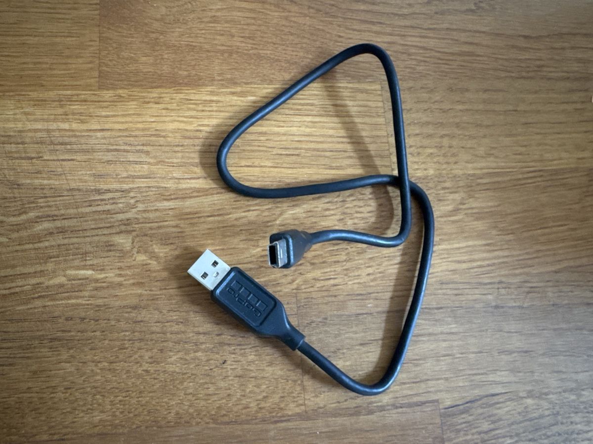 Câbles: USB A to Micro USB Cable – D'occasion à Zürich par ambizio