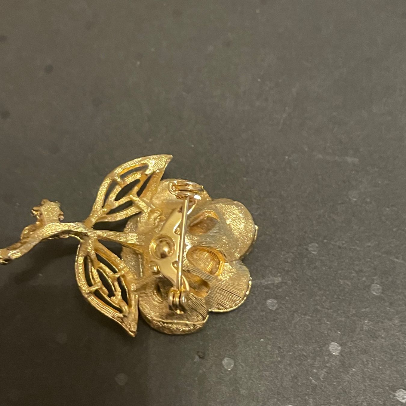 Spille & Fermagli: Gold Brosche Vergoldet – Usato da St. Gallen venduto da mania03 1