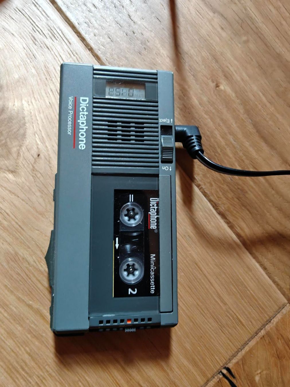 Aufnahmegeräte: 2× Dictaphone Minicassette Voice Processor – Gebraucht aus Wattwil von Bergvirus68 4