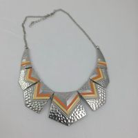 Statement Kette mit geometrischem Design, Silberlook 524