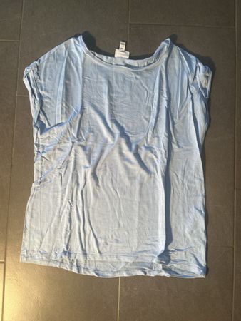 Hellblaues, ärmelloses Sommer T-Shirt, Gr. M