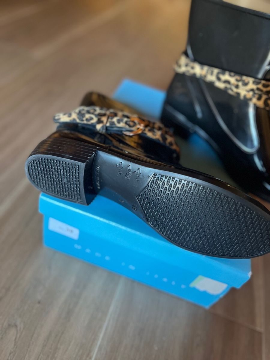 Scarpe da donna: Elégantes bottines en caoutchouc neuves – Nuovo (secondo la descrizione) da Savièse venduto da seb_5fv2 1
