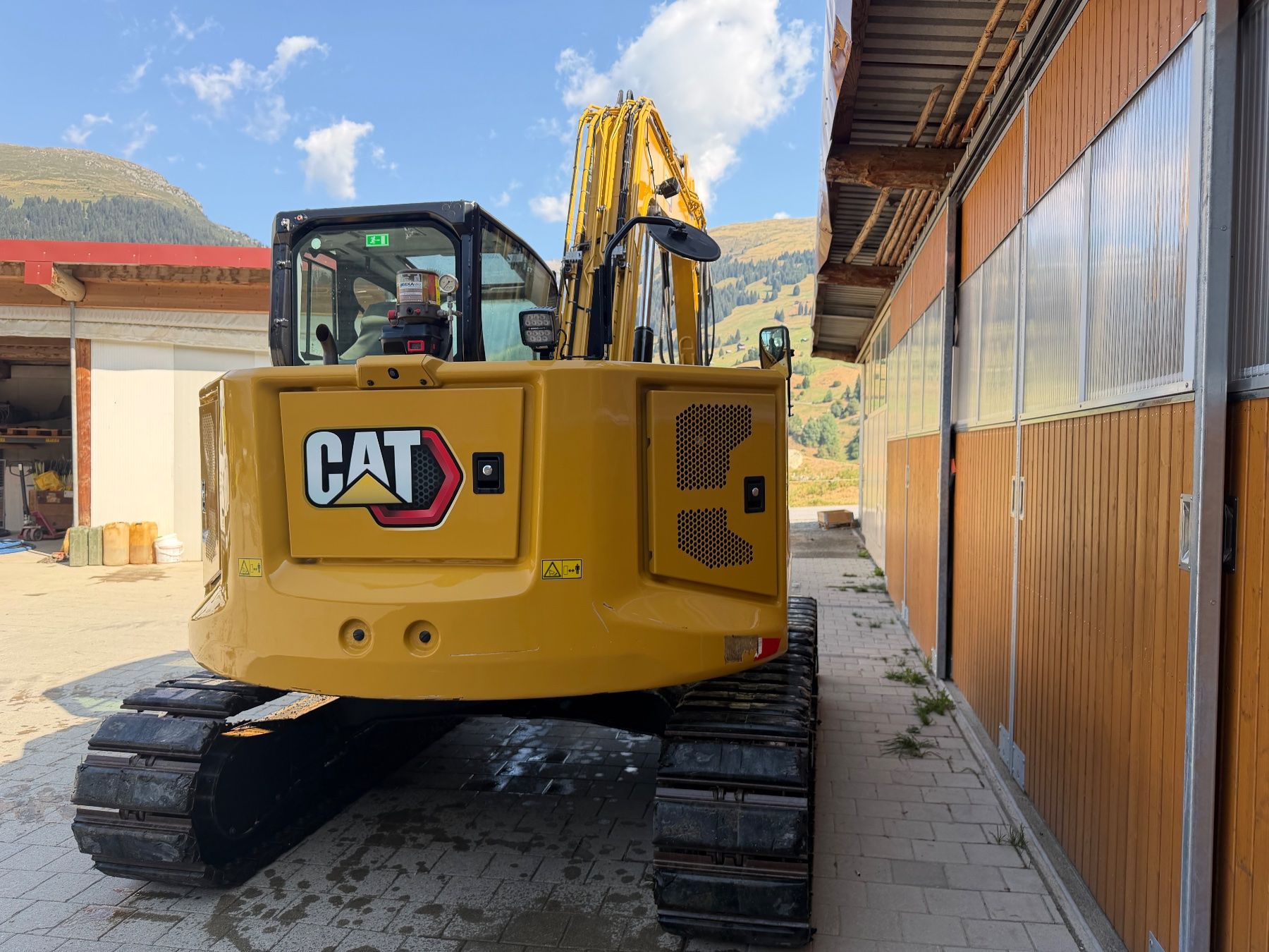 Caterpillar Escavatori: Raupenbagger CAT 310 – Usato da Breil/Brigels venduto da inf_9grr 3