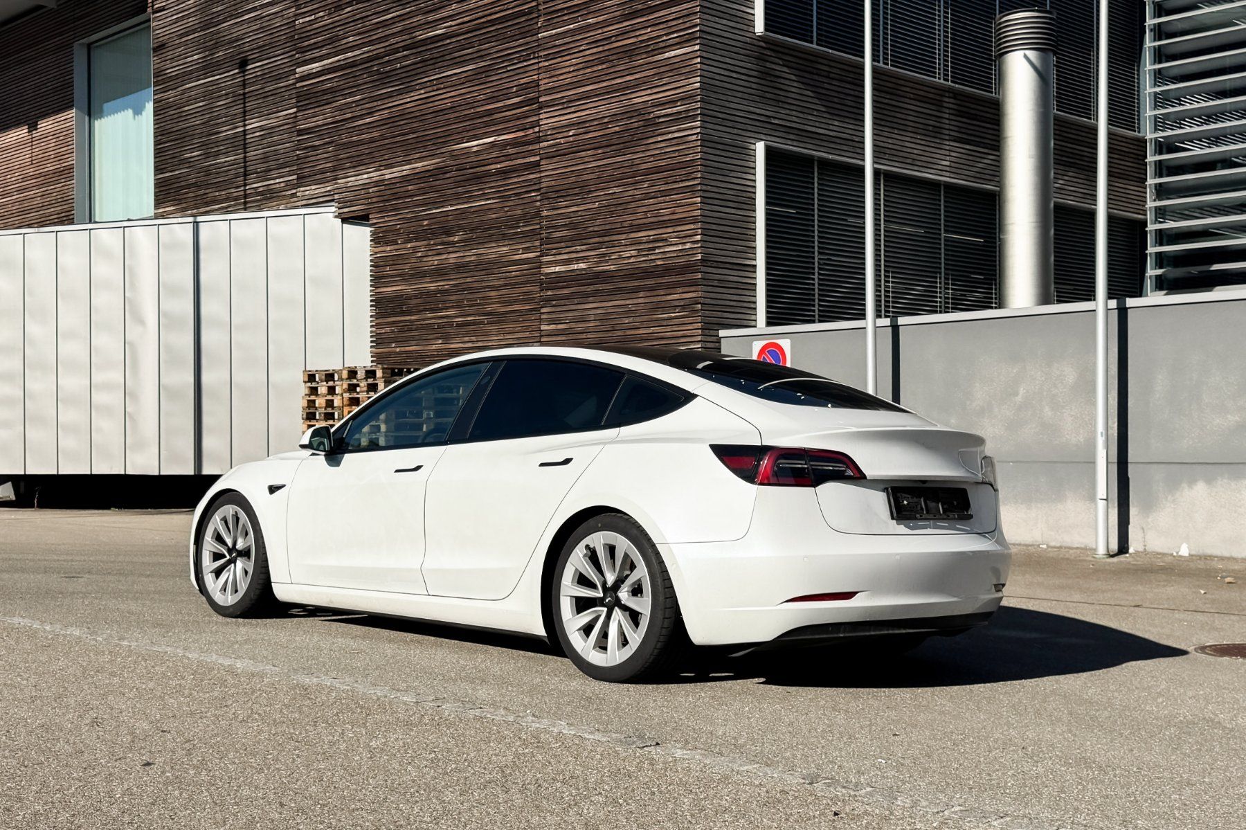 Tesla Autos: Tesla Model 3 LongRange – D'occasion à Sirnach par cartrade24_bucan 3