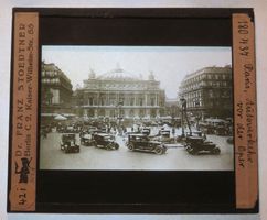 Glasdia Frankreich: Paris - Autoverkehr vor Oper, um 1920