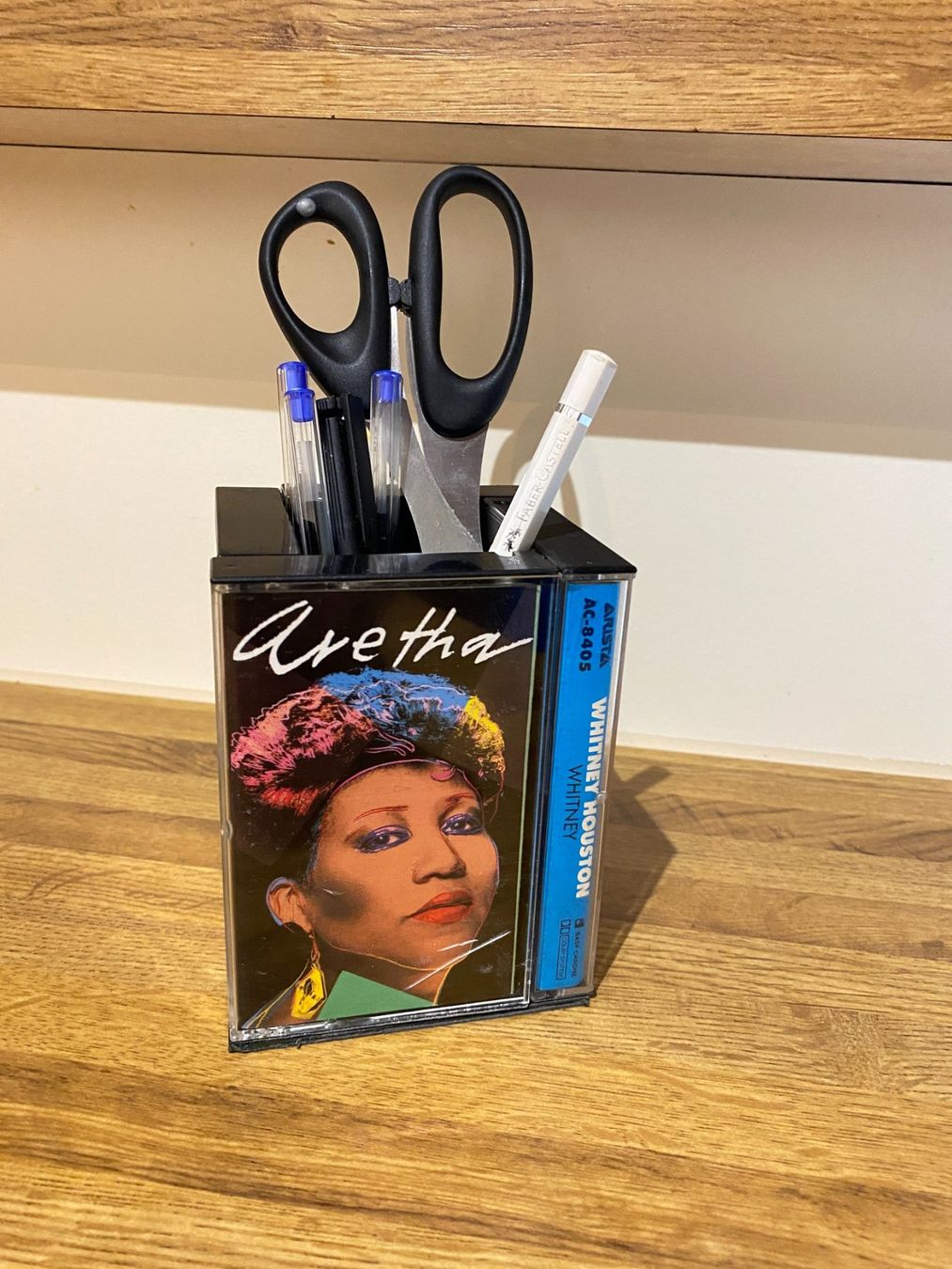 Musicassette: Tina Turner Stift/Schreib Behälter – Usato da Basel venduto da VinylLover68 1