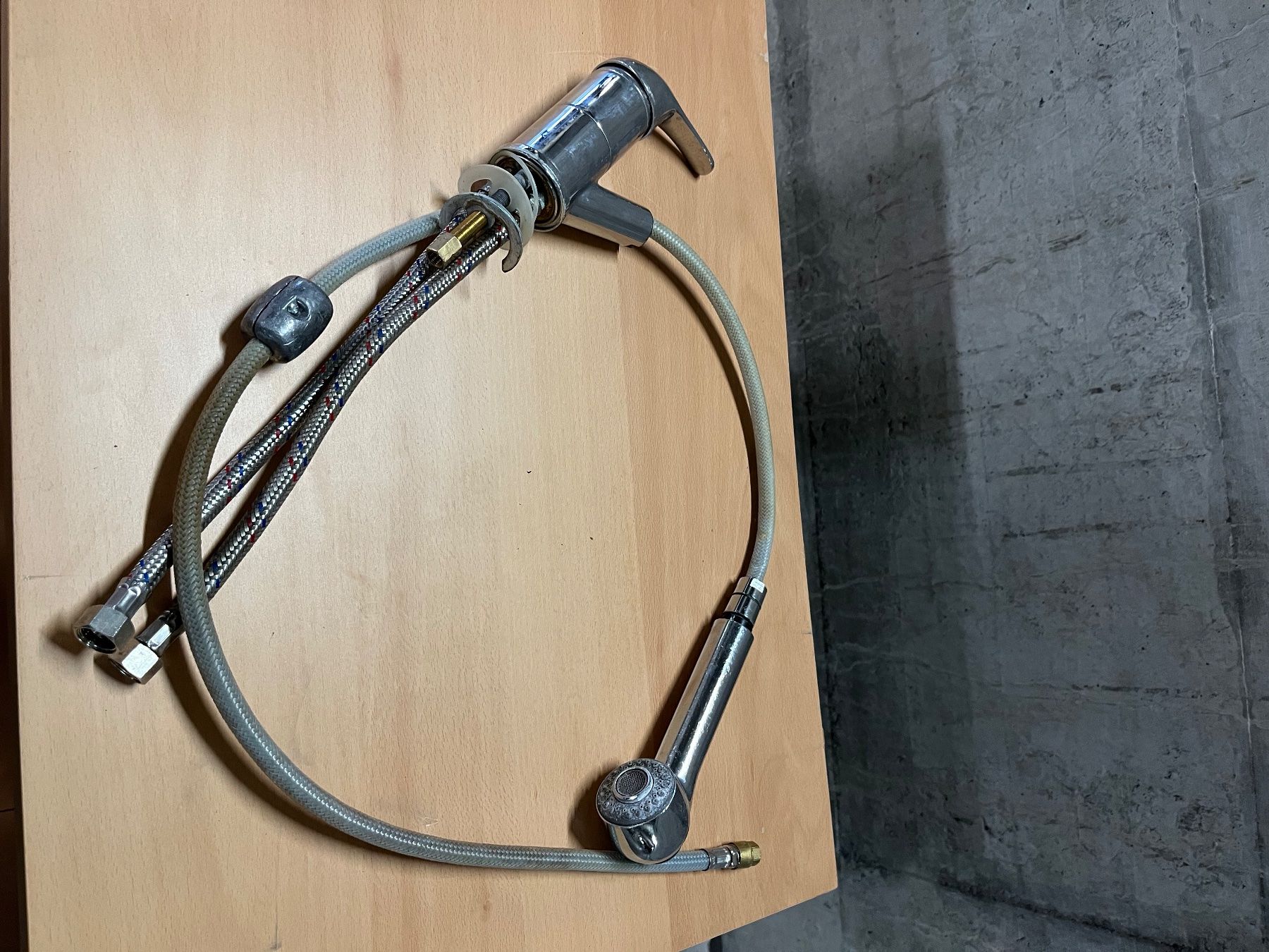Armaturen: Multifunktionaler Küchenhahn - Multifunction Kitchen tap – Gebraucht aus Schwyz von STANSFI 2