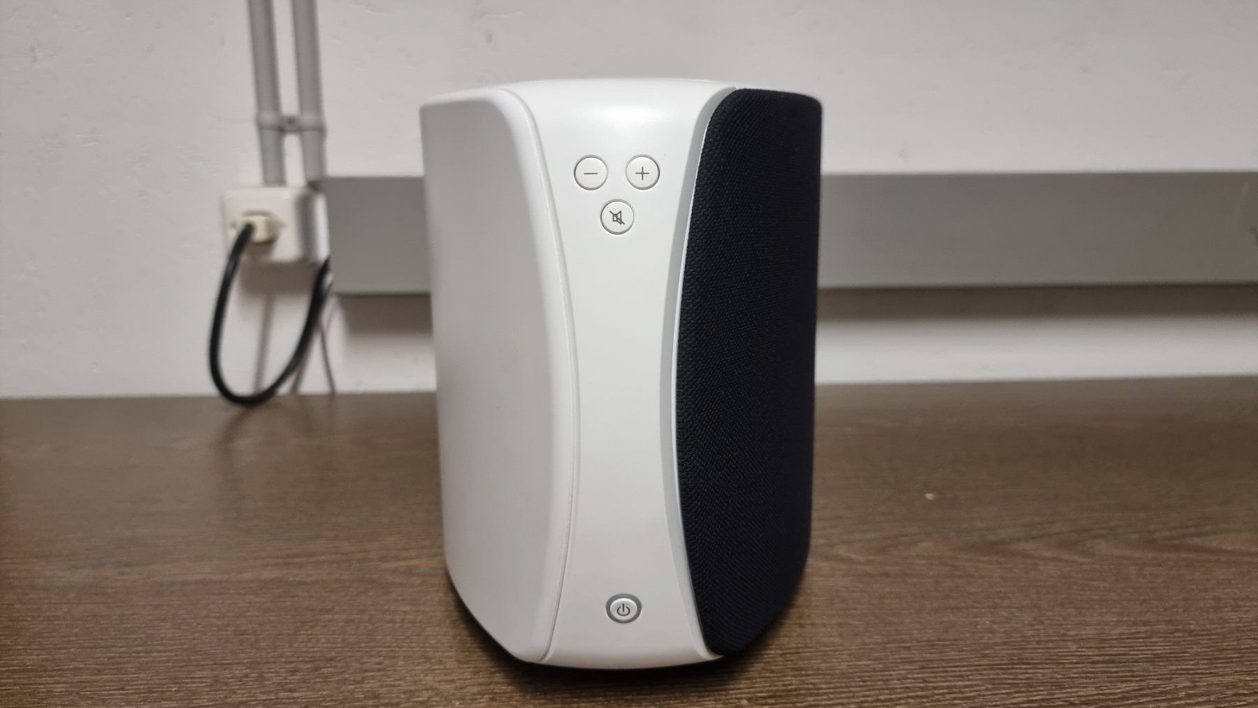 Casse acustiche: Bluetooth Lautsprecher, weiss inkl. zweiter Abdeckung – Nuovo (secondo la descrizione) da Weite venduto da FTW-AG 2