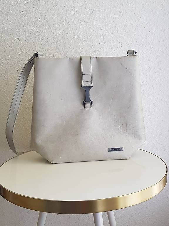 Freitag Borse: Freitag R124 Bird Hellgrau, Top-Zustand – Usato da Bern venduto da Lepidoptera11