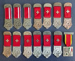 13 Schützenkränze Feldschiessen und 1 Kranz Feldstich