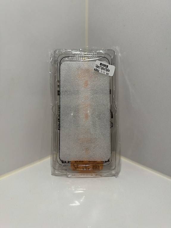 Apple Telefoni cellulari / Smartphones: 4× Panzerglas iPhone 14 Pro Max / 15 Plus  neu – Usato da Ilanz venduto da GiiGii21 1