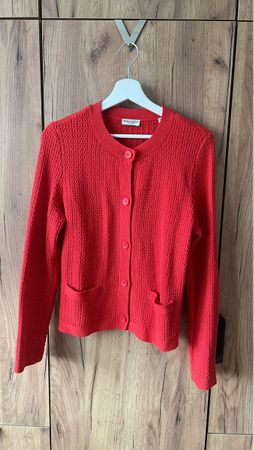 Schöne rote Strickjacke Gr. 36/38