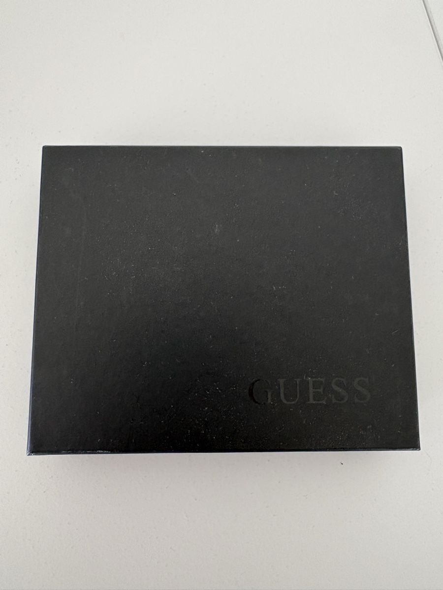 Guess Portafogli: Black Guess Leather Wallet – Usato da Obbürgen venduto da cla_x9h6 5
