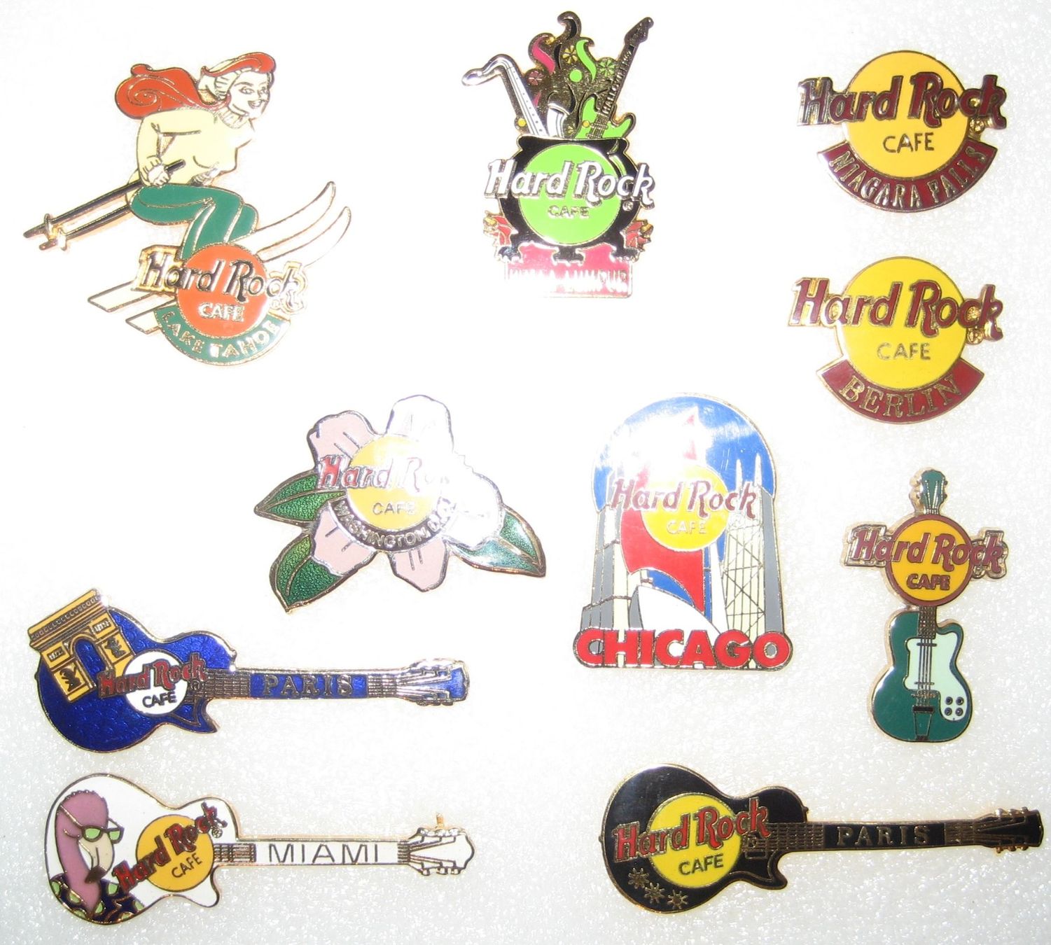 Hard Rock Cafe Placchette & Badge: 10 Hard Rock Cafe Pins Set #3 von 8 – Usato da Emmenbrücke venduto da tms1122 1