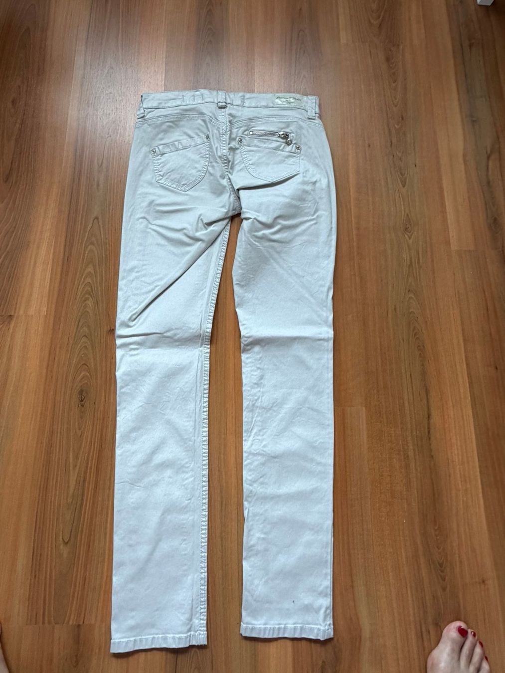 Freeman T. Porter Jeans: Freeman T-Porter Alexa, hellgrau – Usato da Burgdorf venduto da Bizeli 1