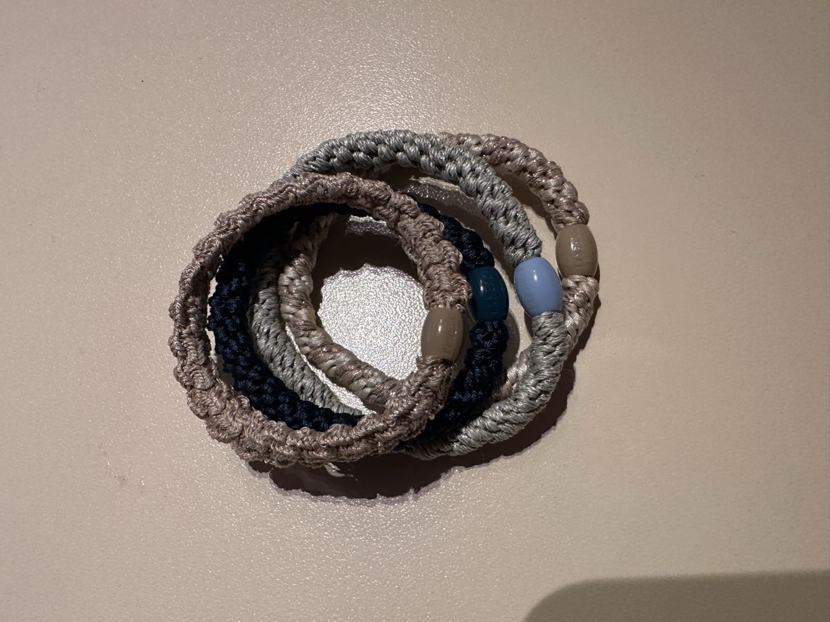Accessori per capelli: KKNEKKI – Usato da Neuchâtel venduto da 444