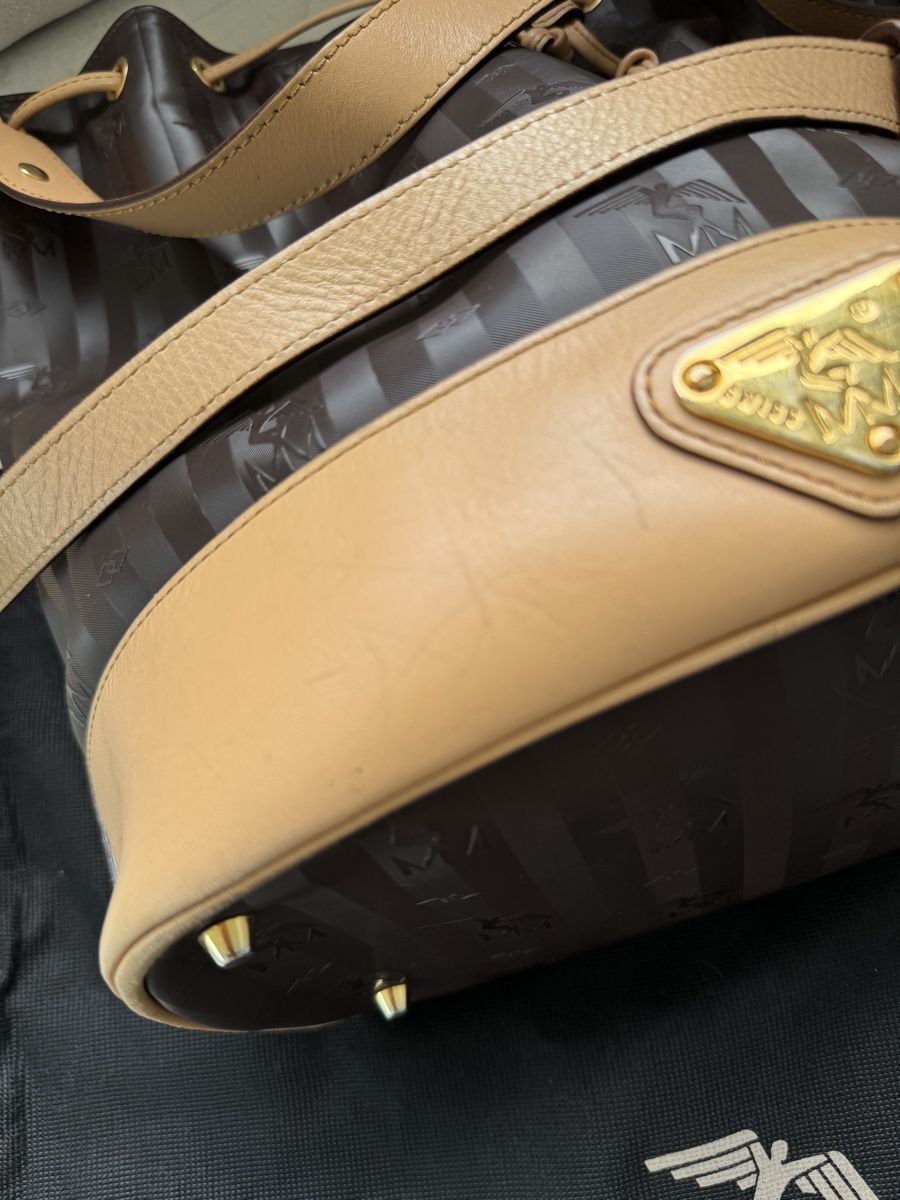 Maison Mollerus Taschen für Damen: Maison Mollerus Beuteltasche limited Edition – Gebraucht aus Effretikon von MeSch357 3