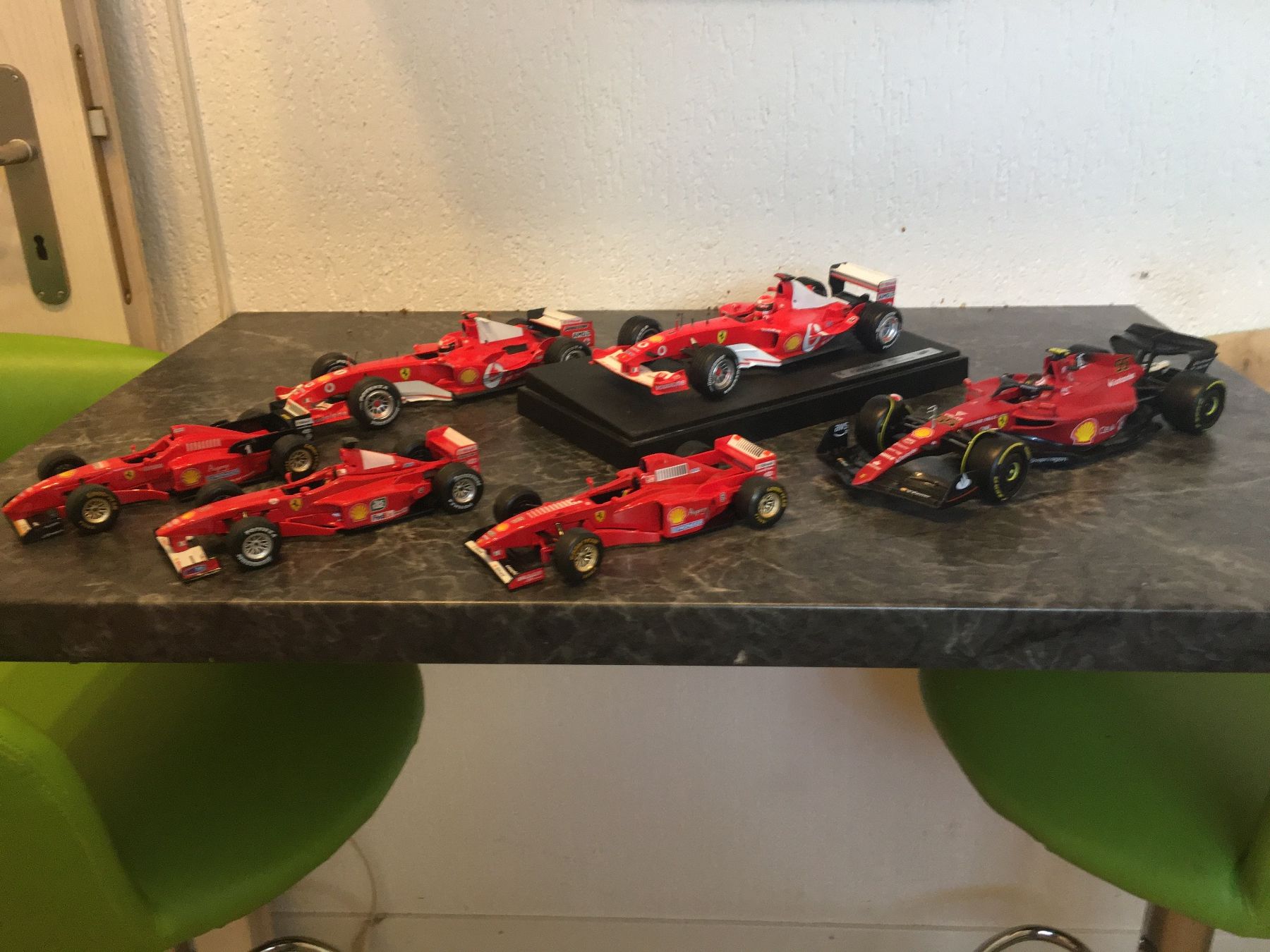 Modellini d'auto: Formel 1 Rennwagen 6 Stk. – Usato da Thun venduto da Charrly 2