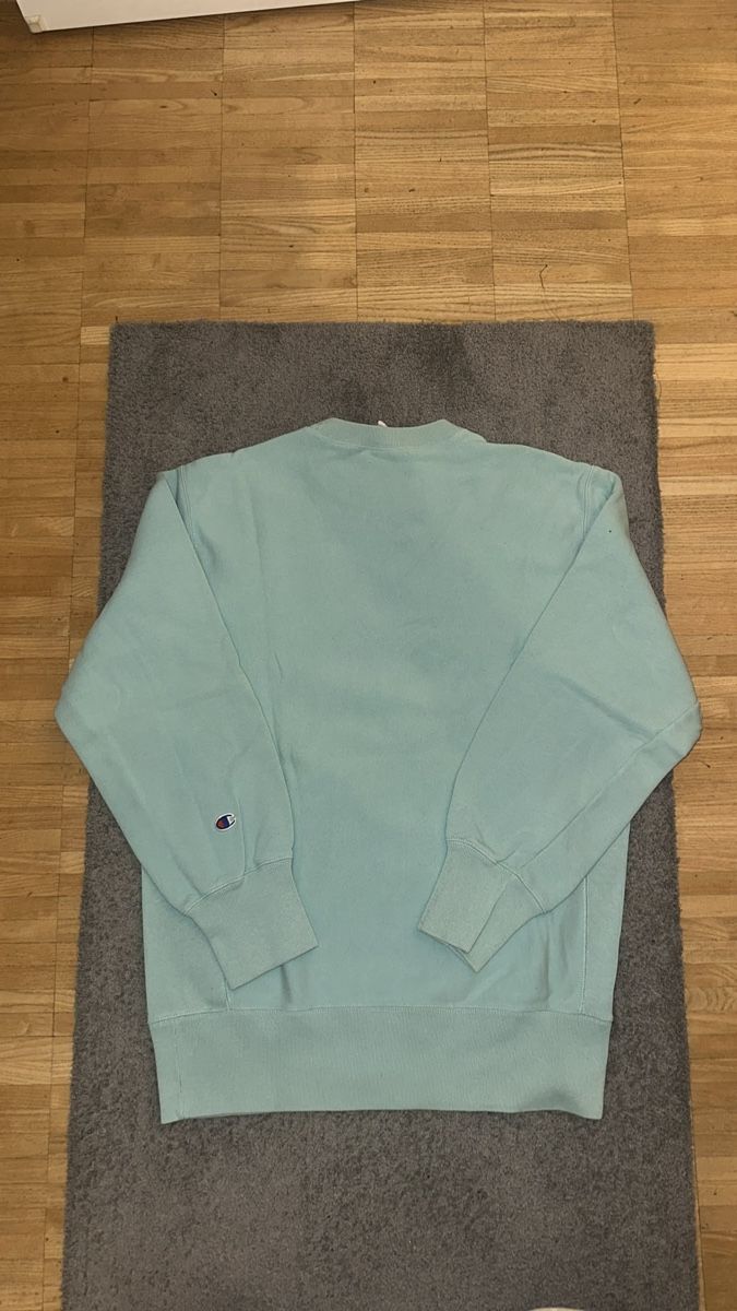 Champion Maglioni & Felpe: Champion Reverse Weave Sweatshirt hellblau Grösse XL – Usato da Spreitenbach venduto da dar_26yd 1