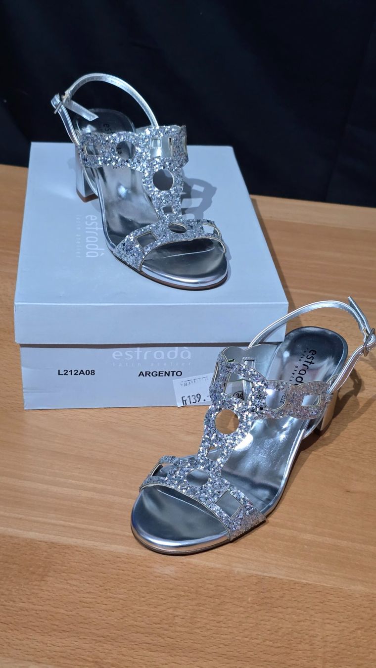 Chaussures femmes: Estradà Glitzer-Sandaletten - 36 - Silver Glow – Neuf (Voir description) à Thalwil par VitaMini 1