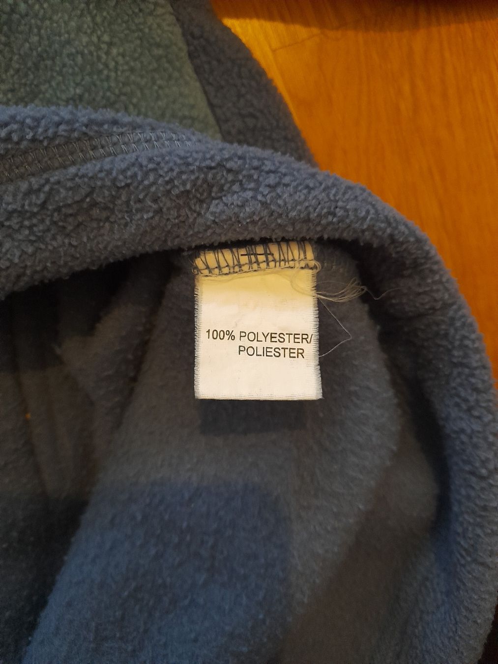 Pullover & Sweatshirts: Fleece sweatshirt / AT / Retro 1990-2000 – Gebraucht aus Yverdon-les-Bains von flo_dp9c 2