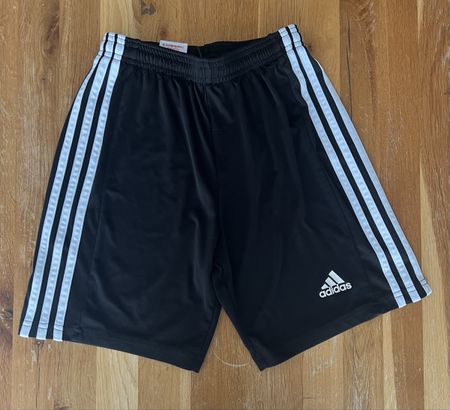 Adidas Shorts / Sporthose Schwarz – Gr. 152 (11-12 Jahre)