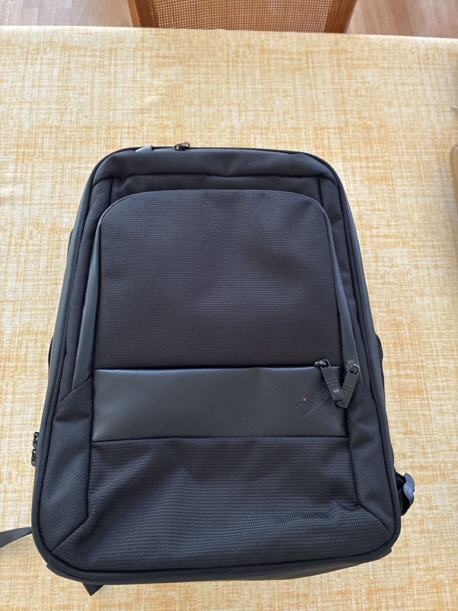 Sacs à dos: Black backpack,THINK PAD, laptop compartment, new condition – Neuf (Voir description) à Basel par dal_r7dw