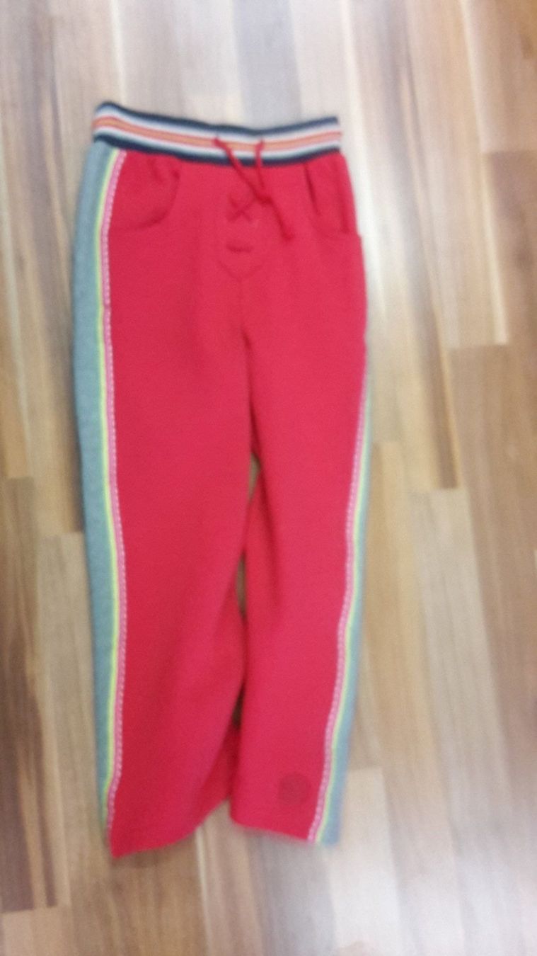 Pantaloni: 2 Trainerhosen gr 116 L4 – Nuovo (secondo la descrizione) da Schwarzenburg venduto da Flamingo07