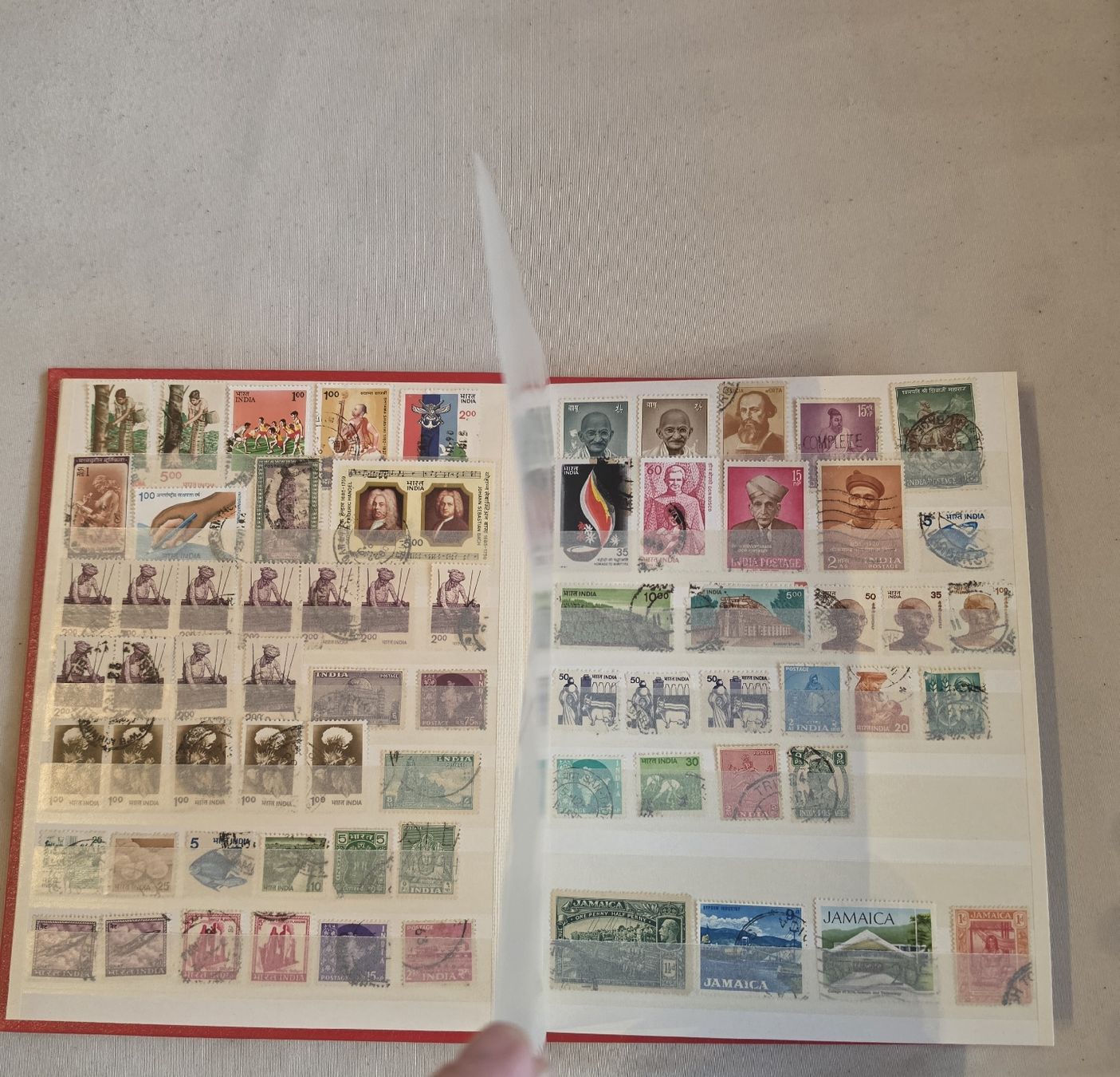 Tutti i francobolli: Briefmarkensammlung International 01 – Usato da Oberkirch LU venduto da schegy-by-jonsen 2