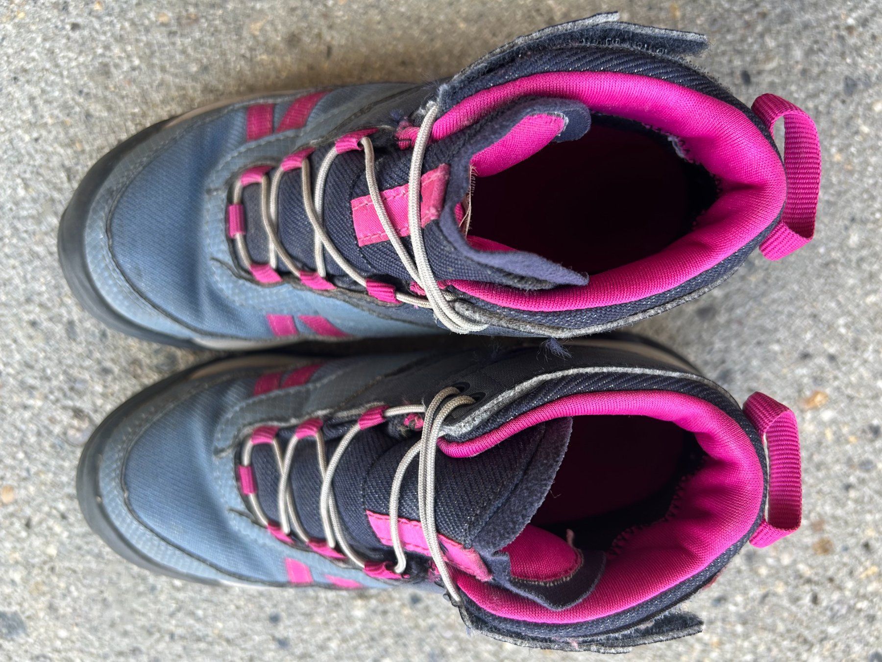 Chaussures garçon: Kinder Wanderschuhe Gr. 30 Top Zustand – D'occasion à Aarwangen par Sternchen11 5